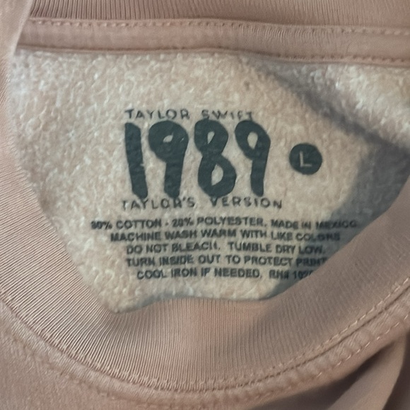 Taylor Swift 1989 TV Crewneck sz large - Picture 3 of 5